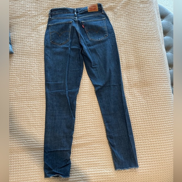 Levi’s 721 high rise skinny jeans - size 27 - Picture 4 of 4